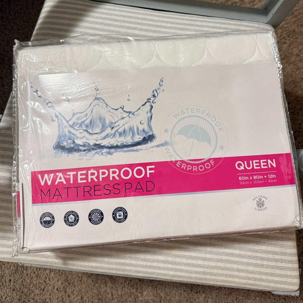 Queen Size Waterproof Mattress Pad